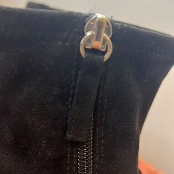NWOT  Steve Madden Black Sueded High Ankle Boots - Size 10M