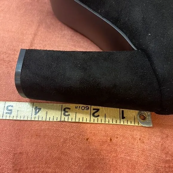 NWOT  Steve Madden Black Sueded High Ankle Boots - Size 10M