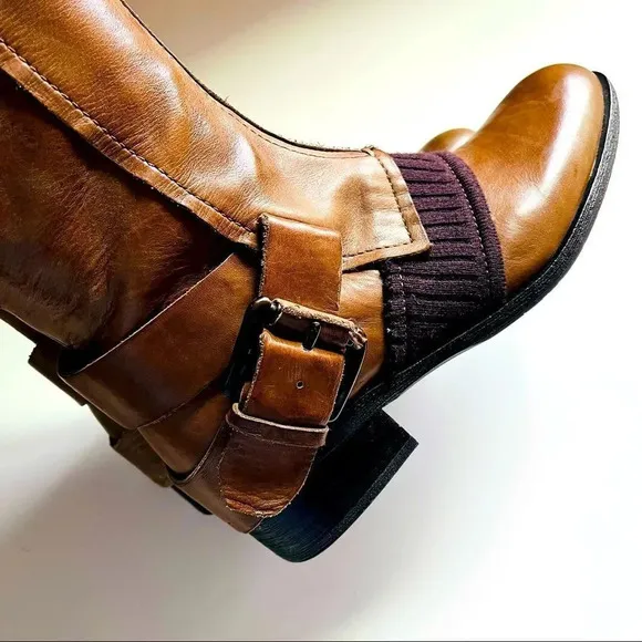 NWT Apepazza Zebu Leather Knit Boots