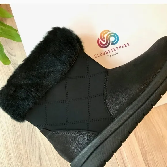 NWT Clarks Cloudsteepers Cabrini Reef Boots