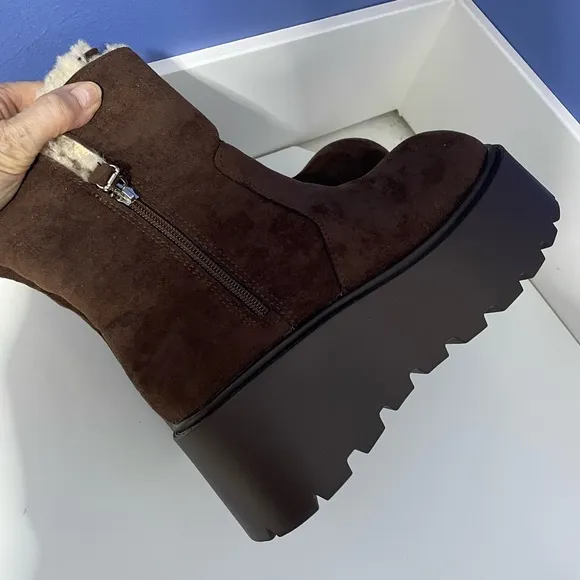 NWT dark brown suede ankle Winter Boots 3” platform Chunky Sole faux Fur Lining