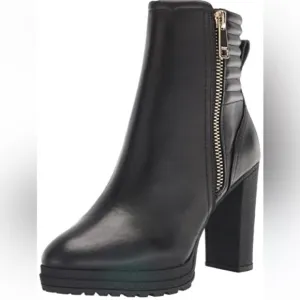 NWT DKNY Thames Black Platform High Heel Zip Up Ankle Boots