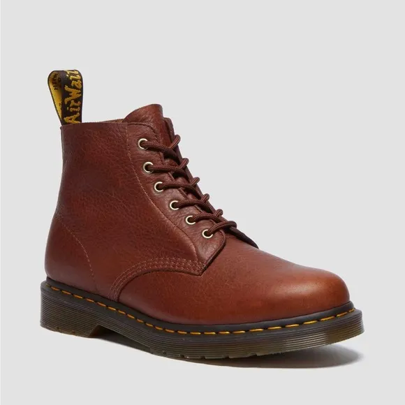 NWT DR MARTENS 101 Ambassador Leather Ankle Boots!
