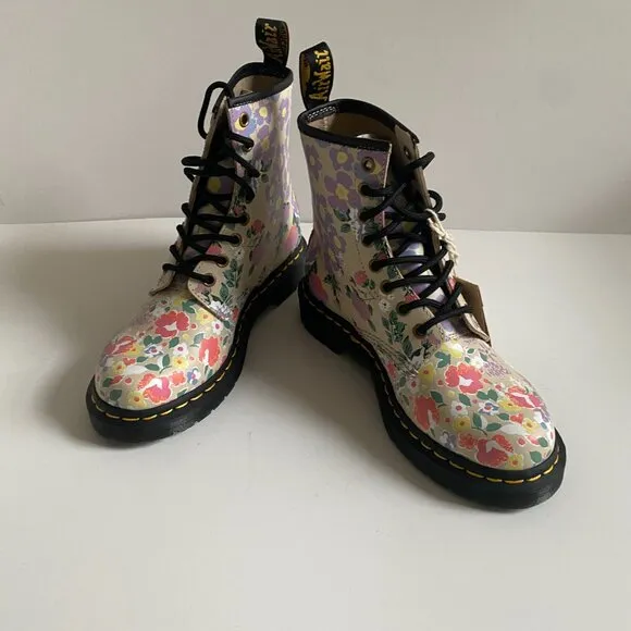 NWT Dr. Martens 1460 Floral Mashup Parchment Beige Women's Leather Boots Size 6