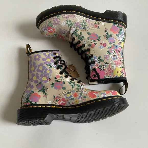 NWT Dr. Martens 1460 Floral Mashup Parchment Beige Women's Leather Boots Size 6