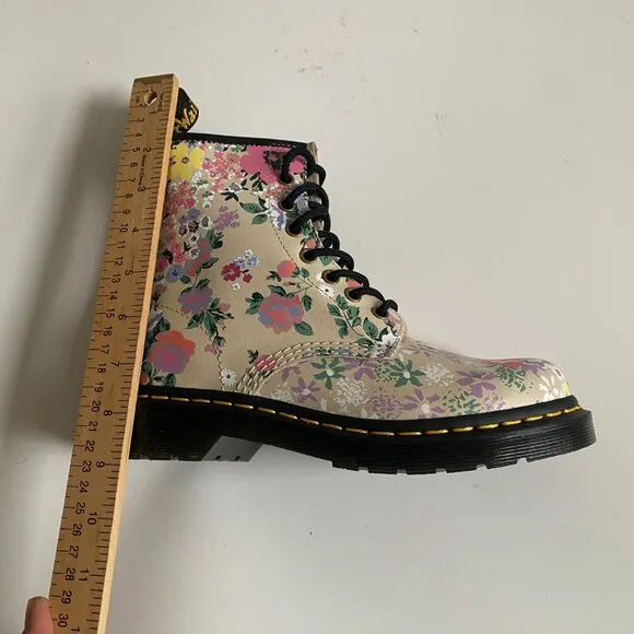 NWT Dr. Martens 1460 Floral Mashup Parchment Beige Women's Leather Boots Size 6