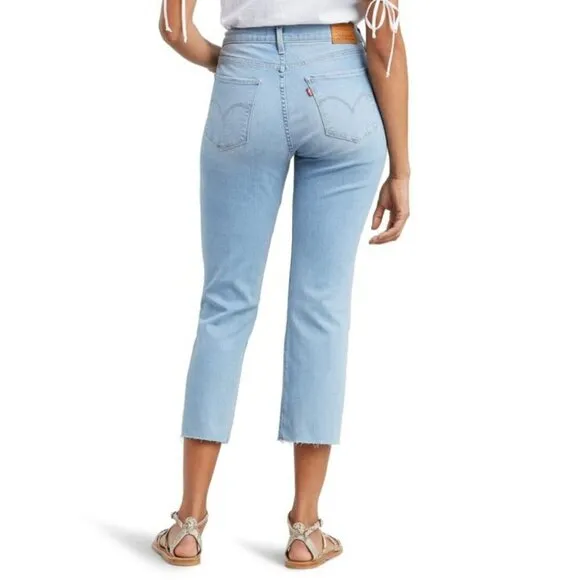 NWT LEVIS Curvy Straight Cropped Lightly Buzzed Destructed Jeans