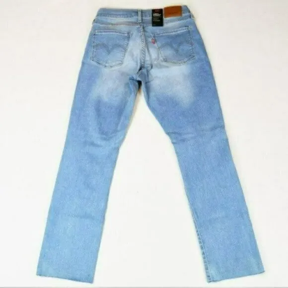 NWT LEVIS Curvy Straight Cropped Lightly Buzzed Destructed Jeans
