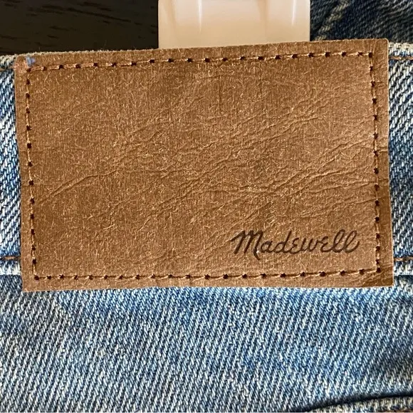 NWT Madewell Curvy 90s Straight Jeans Women's Size 28 NEW Distressed Modern
