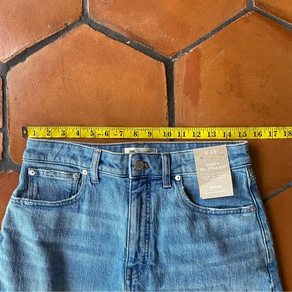 NWT Madewell Curvy 90s Straight Jeans Women's Size 28 NEW Distressed Modern