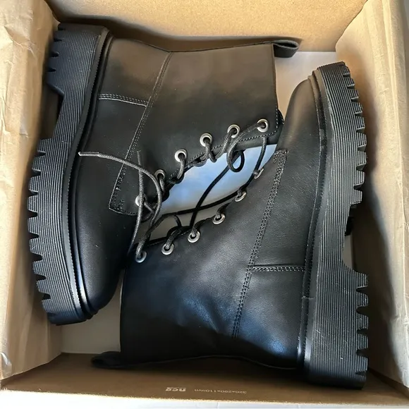 NWT Madewell The Rayna Lace-Up Boot in Leather / Black / Size 7