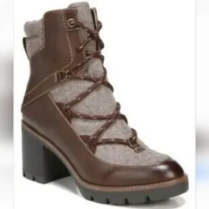 NWT Naturalizer Ankle Boots