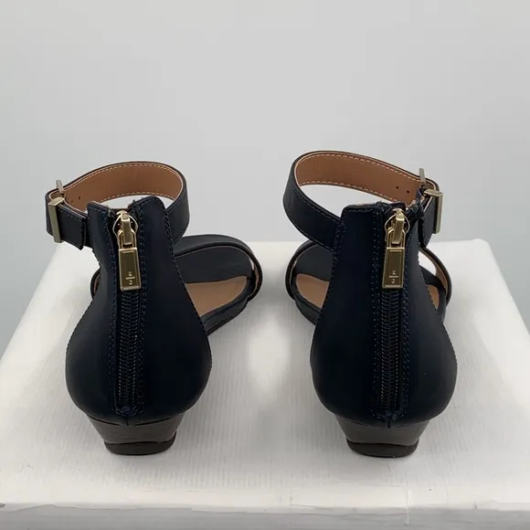 🌹NWT NIB Kenneth Cole Reaction Great Viber Women’s Navy Wedge Heel Sandals Shoes