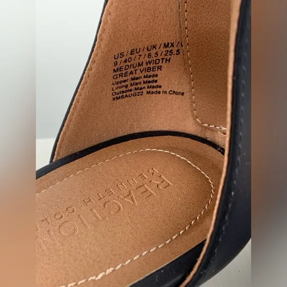 🌹NWT NIB Kenneth Cole Reaction Great Viber Women’s Navy Wedge Heel Sandals Shoes