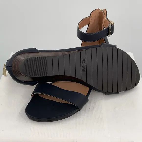 🌹NWT NIB Kenneth Cole Reaction Great Viber Women’s Navy Wedge Heel Sandals Shoes