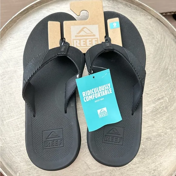 NWT Reef Black Flip Flop Thong Arch Support Sandals Men’s Size 9