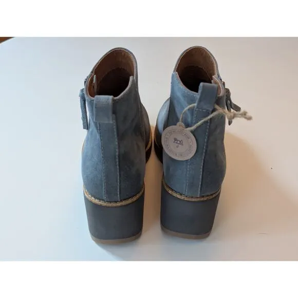 NWT Sofft Emeline Waterproof Suede Platform Wedge Boots Moon Gray Aqua Sofft 9