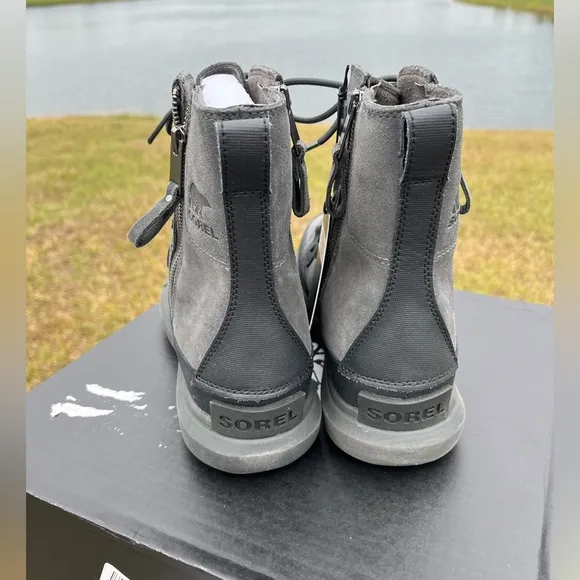 NWT Sorel Mens Explorer Waterproof Double Zip Gray Boots Size 10