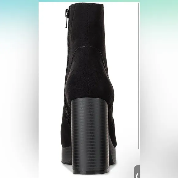 NWT SUN   STONE Elegant Black Ankle Boots