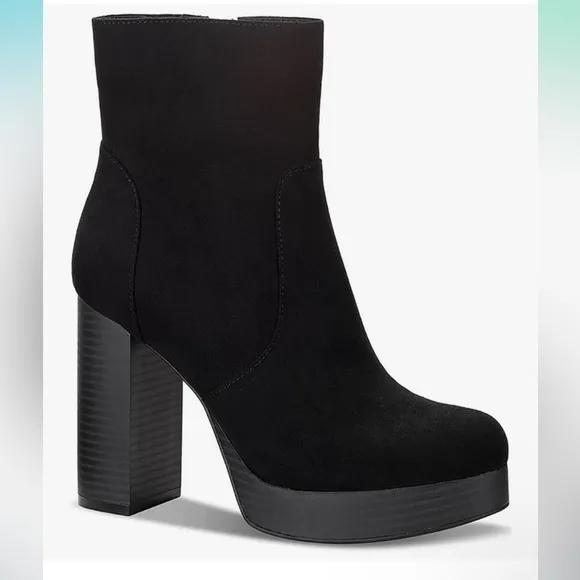 NWT SUN   STONE Elegant Black Ankle Boots
