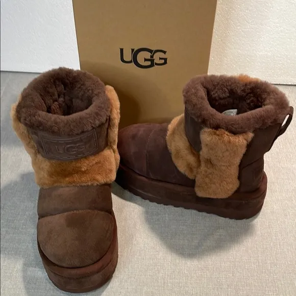 NWT UGG Classic Chillapeak Rich Brown Shearling Short Boot Size 7 Platform