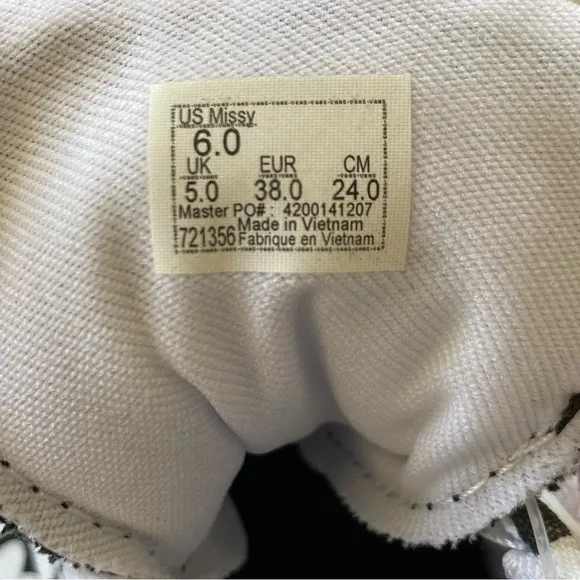 NWT Vans Doheny Floral Checkerboard Sneakers