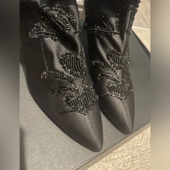 NWT ZARA BLACK SATIN PULL ON POINTED TOE ANKLE BOOTS US8/ EUR 39