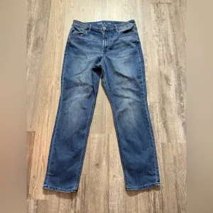 Old Navy High-Rise Wow Straight Jeans Size10 Short | Comfortable Blue