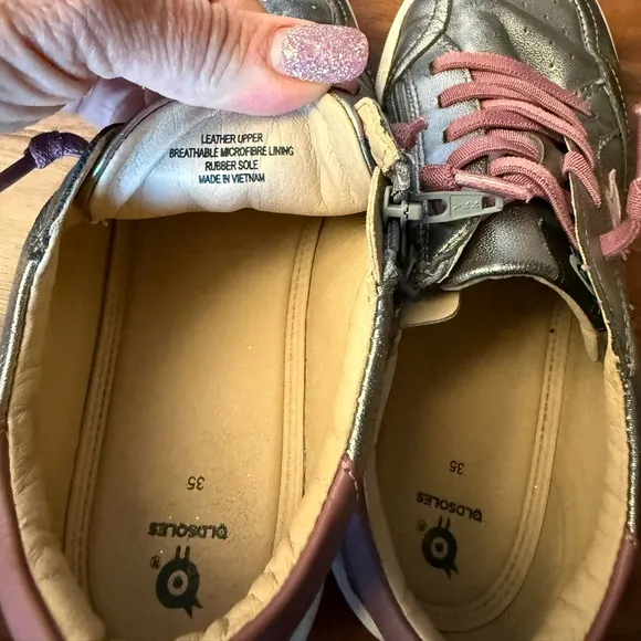 Old Soles Platinum Runner Kids Silver and Pink Sneakers-Size 3.5, Euro size 35