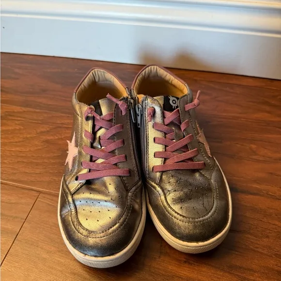 Old Soles Platinum Runner Kids Silver and Pink Sneakers-Size 3.5, Euro size 35