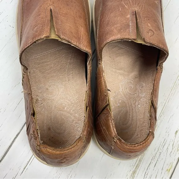 Olukai Kama’aina Tooled Design Leather Slip-On Shoes‎