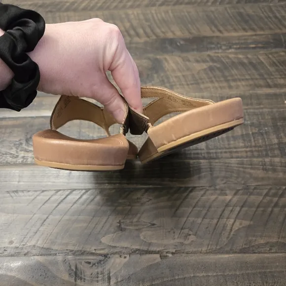 OLUKAI Lala Flip Flop Sandals | 8