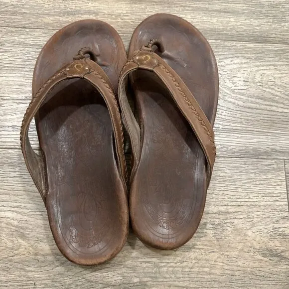 OluKai Mea Ola Brown Leather Embroidered Sandals Flip Flops Comfort Mens Size 13