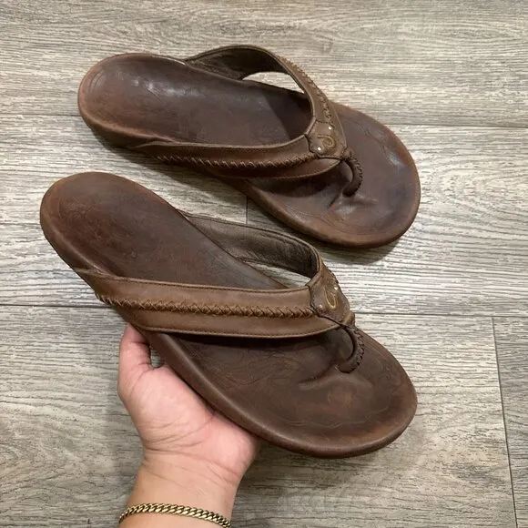 OluKai Mea Ola Brown Leather Embroidered Sandals Flip Flops Comfort Mens Size 13