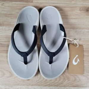 OluKai PI'OE Sandals Women Size 6 Blue Gray Beach Flip Flops Slippers 20443-DEDW