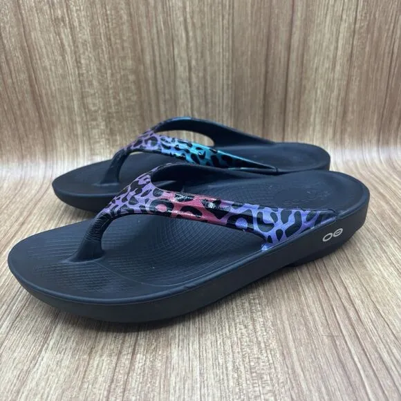 OOFOS OOlala Luxe Animal Print Rainbow Leopard Flip Flop Sandals SIZE 8 EU 39