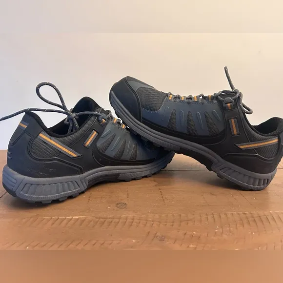 Orthofeet Men’s Gray Waterproof Hiking Shoes - Size 11.5