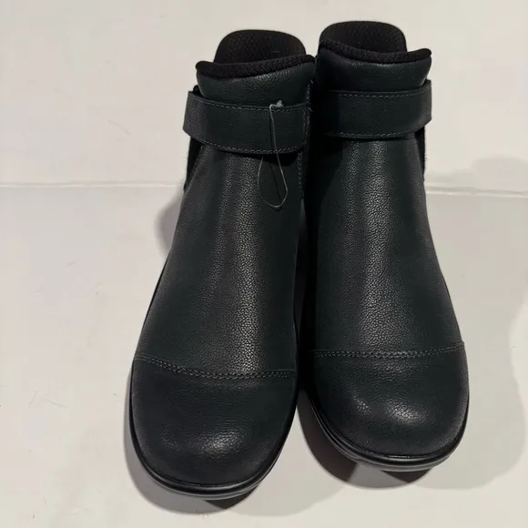 Orthofeet Women's Leather Black Ankle Boots Size 7.5 M