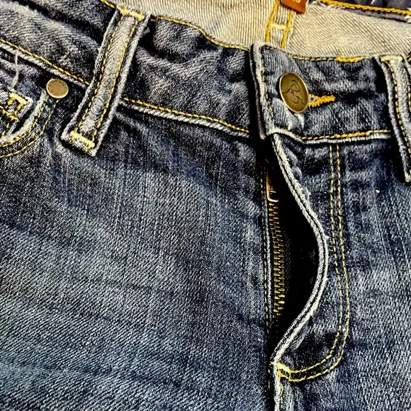 Paige Skyline Ankle Peg Slightly Distressed Blue Denim Jeans Size 27