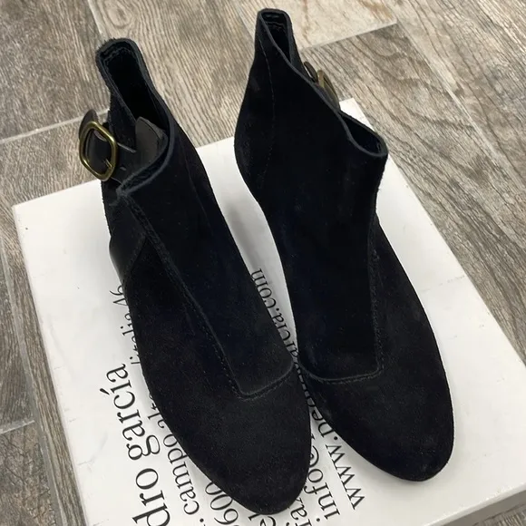 PEDRO GARCIA TOTIE BOOTS SIZE 38 IN BOX