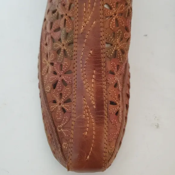 Pikolinos Spain brown leather punched floral whip stitch mule clog shoes 7.5