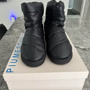 Piumestudio Luna Padded Ankle Boots.