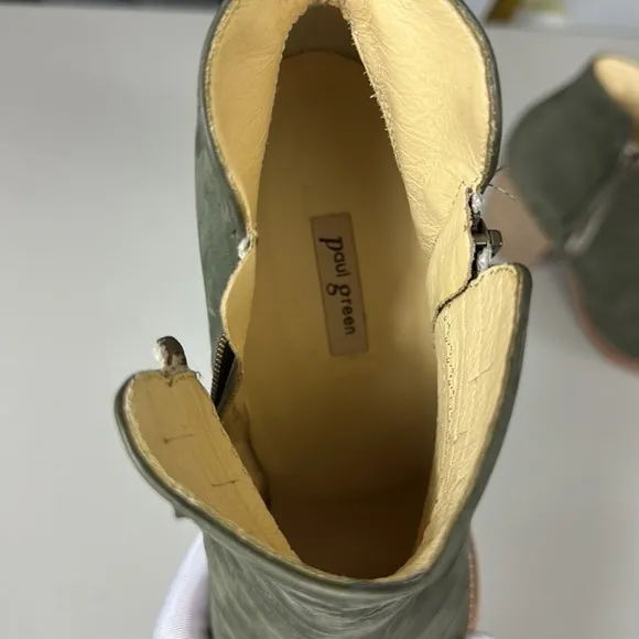 PRE OWNED Paul Green Malibu Sliced Double Zip Ankle Boots in Green