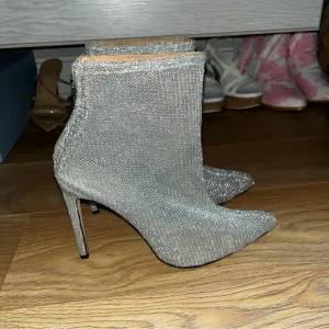 RAYE Revolve Silver Mesh Ankle Boots 8.5
