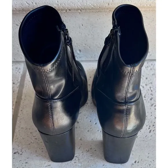 Rebecca Minkoff Black Leather Ankle Boots Zip Closure on Inside Ankle Size 9.5