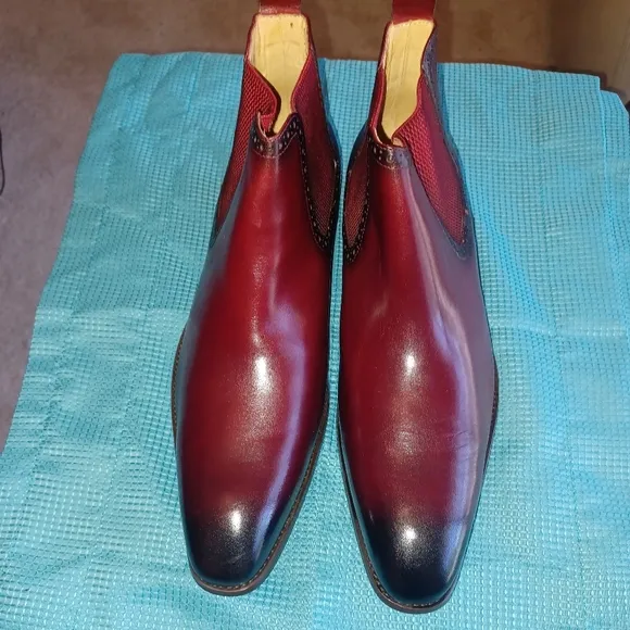 Red and Black Leather Boots with Sleek Design