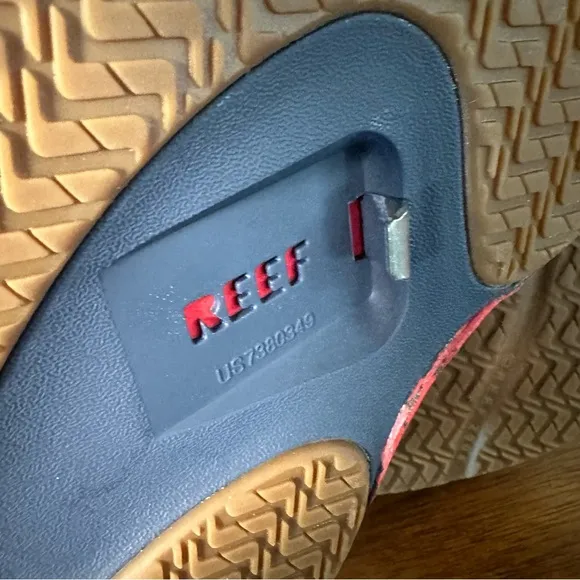 Reef Fanning X MLB Boston Red Sox Blue Men's Flip Flops Bottle Opener Size 13