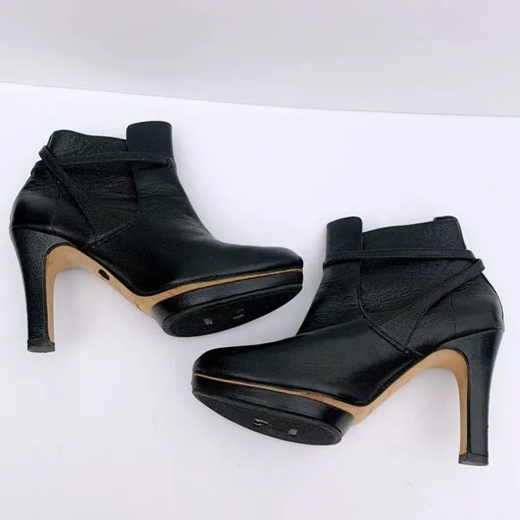 Repetto Leather Ankle Boots