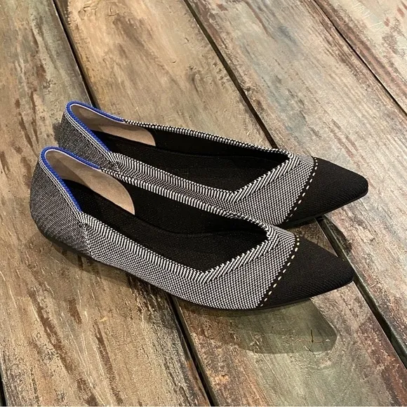 Rothy’s The Point Grey Mist Cap Toe Ballet Flats Black White Womens Size 7 Shoes