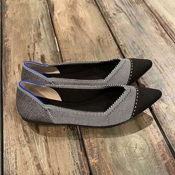 Rothy’s The Point Grey Mist Cap Toe Ballet Flats Black White Womens Size 7 Shoes